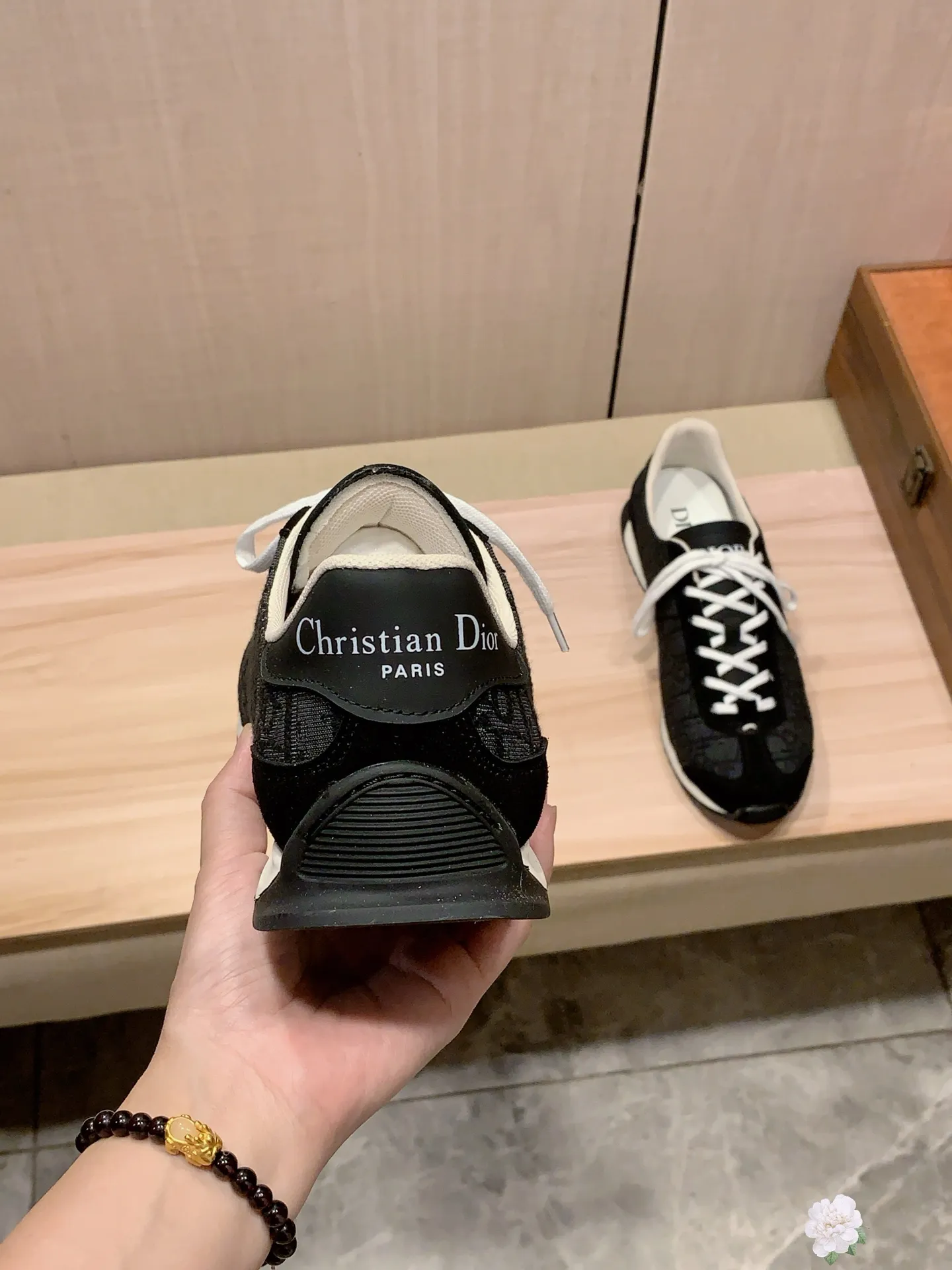 Men's Men's Shoes💰442💰💰🎩🎩[Lightning][Lightning] "Dior DIOR*" The latest and most popular casual shoes, top brand [seduce] luxury ~ purchasing agency, top ~ quality. [Strong] The upper is made of imported breathable cowhide with woven material ➕ breathable sheepskin feet (•) and fine workmanship. The original stylish and stylish soft rubber wear-resistant and non-slip outsole is light and comfortable on the feet. The real thing looks better when photographed in real life. 413: Code: 35-44, 45.46 can be customized, 8️⃣ colors selected